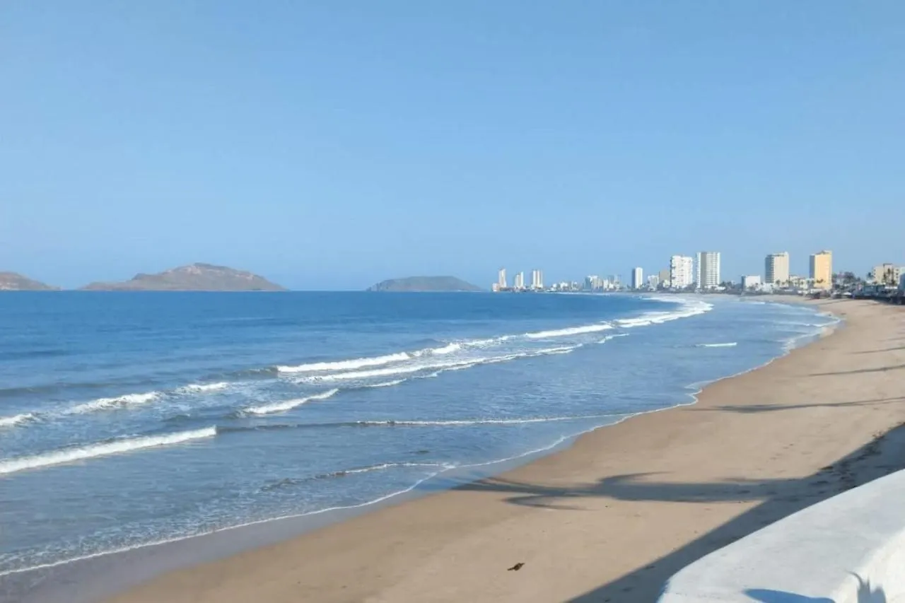 Villa Casa Grande Familiar 10 Personas - 3 Min Malecon - Sanchez Celis - B à Mazatlán